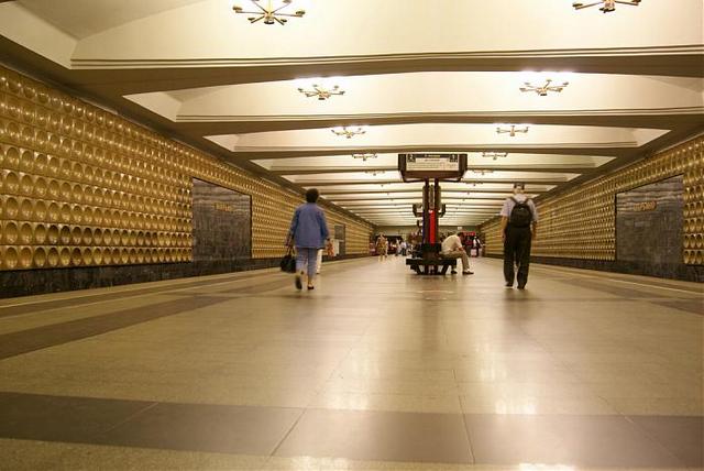 На Люблинско-Дмитровской линии московского метрополитена произошел сбой На Люблинско-Дмитровской линии московского метрополитена произошел сбой