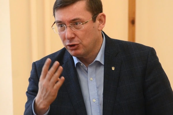 Луценко: Янукович – слабак и предатель государства Луценко: Янукович – слабак и предатель государства
