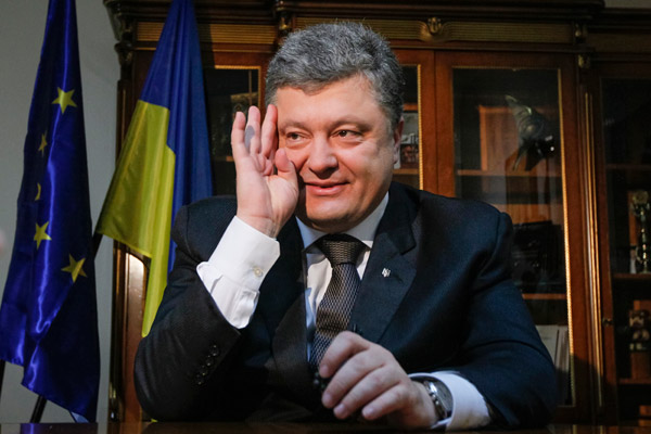 Петр Порошенко заявил, что хочет поднять флаг Украины над Крымом и Донбассом Петр Порошенко заявил, что хочет поднять флаг Украины над Крымом и Донбассом