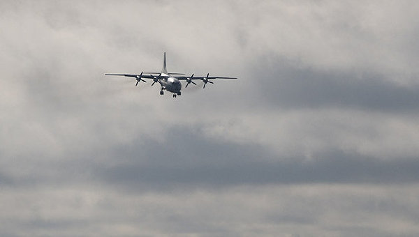 Самолет Ан-12 из Судана экстренно приземлился в аэропорту Саудовской Аравии Самолет Ан-12 из Судана экстренно приземлился в аэропорту Саудовской Аравии