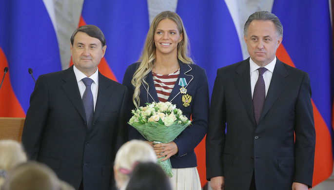 Пловчиха Юлия Ефимова выразила благодарность министра спорта Мутко за поддержку Пловчиха Юлия Ефимова выразила благодарность министра спорта Мутко за поддержку
