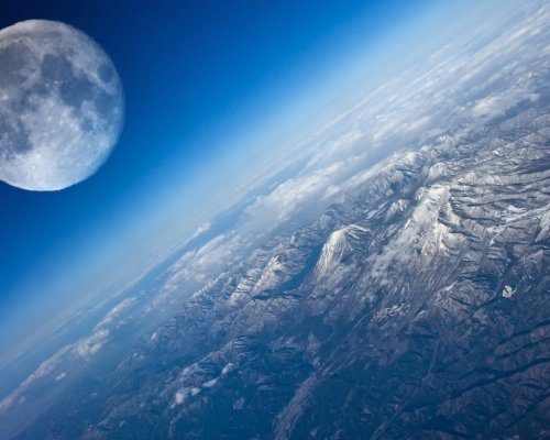 Облететь Луну в 2021 году смогут все желающие, стоимость тура составляет $150 млн Облететь Луну в 2021 году смогут все желающие, стоимость тура составляет $150 млн