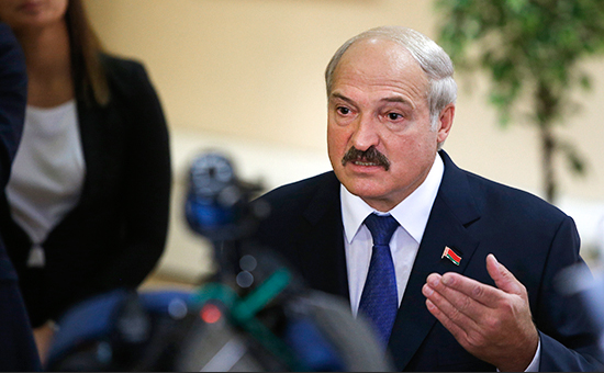 Лукашенко заявил, что Россия давит на Белоруссию Лукашенко заявил, что Россия давит на Белоруссию