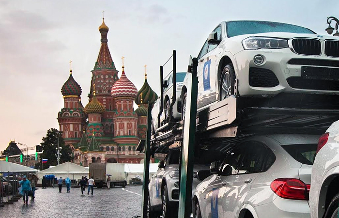 Пловчиха Ефимова продает подаренный BMW ради квартиры в Москве Пловчиха Ефимова продает подаренный BMW ради квартиры в Москве