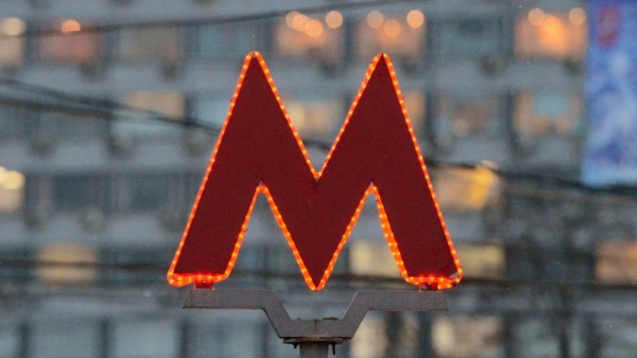 В Москве на пути в метро на «Охотном ряду» упал пассажир В Москве на пути в метро на «Охотном ряду» упал пассажир