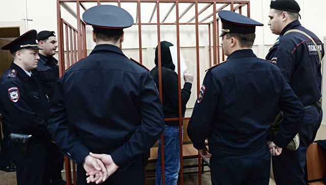 Адвокаты просят разрешить фигурантам «дела Немцова» молиться в суде Адвокаты просят разрешить фигурантам «дела Немцова» молиться в суде