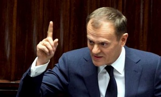 Туск предложил продлить санкции против РФ Туск предложил продлить санкции против РФ