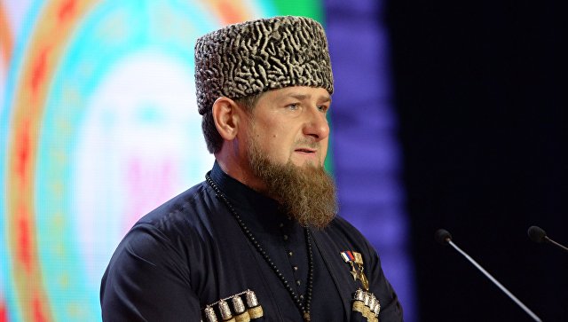 Кадыров заявил, что напавшего на дочь Емельяненко надо строго и публично наказать Кадыров заявил, что напавшего на дочь Емельяненко надо строго и публично наказать