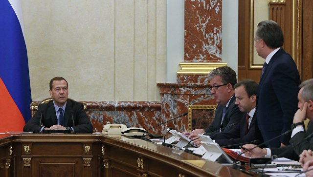 Медведев представил Мутко: «лет ми спик фром май харт ин рашн» Медведев представил Мутко: «лет ми спик фром май харт ин рашн»