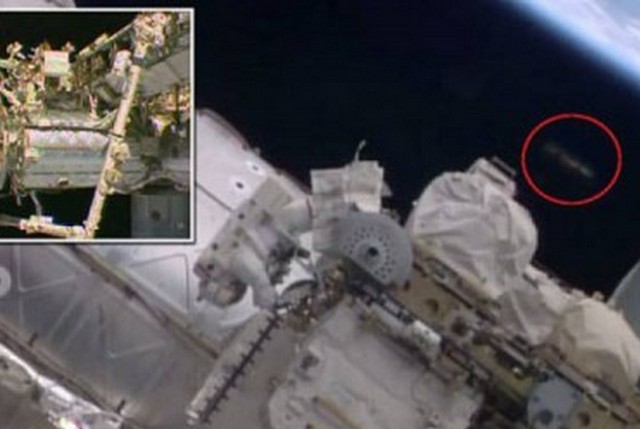 Несколько НЛО наблюдали за стыковкой космического корабля «Союз МС-02» с МКС (видео) Несколько НЛО наблюдали за стыковкой космического корабля «Союз МС-02» с МКС (видео)