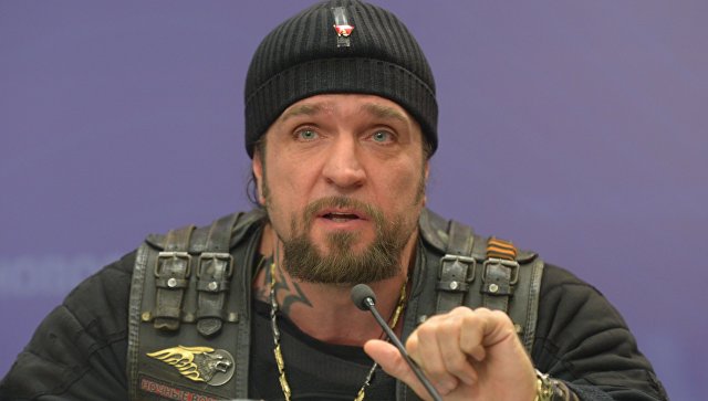 Байкер Хирург отказался извиняться перед Райкиным по просьбе Пескова Байкер Хирург отказался извиняться перед Райкиным по просьбе Пескова