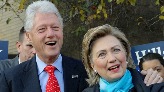 Газетная утка от СМИ США: Хиллари Клинтон подала на развод