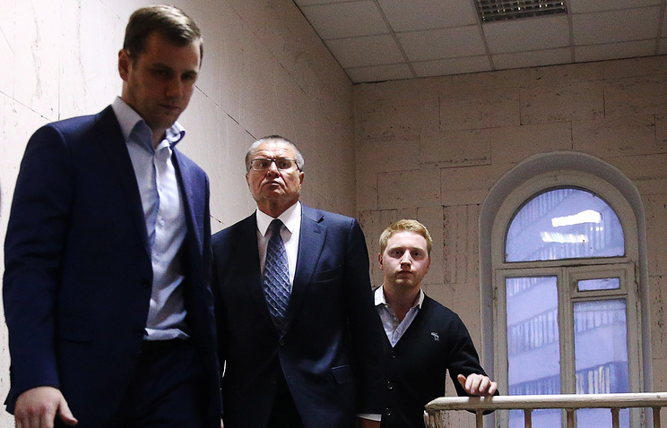 Кремль: дело Улюкаева не может ассоциироваться с экономическим курсом России Кремль: дело Улюкаева не может ассоциироваться с экономическим курсом России