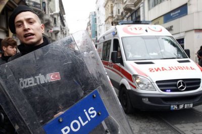 Стамбул: около российского консульства произошла стрельба