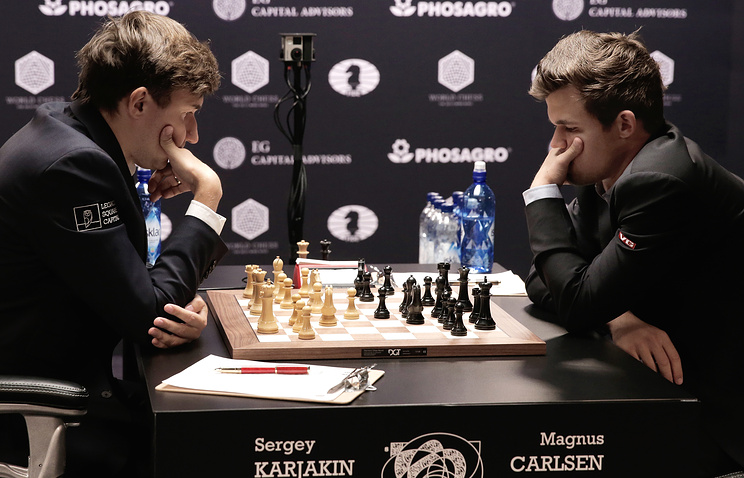Девятая шахматная партия Карякина и Карлсена завершилась с ничейным счетом