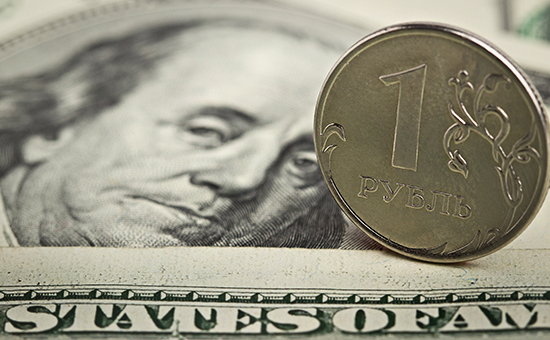 В США спекулянты впервые решили обнулить ставки против рубля впервые за пять лет