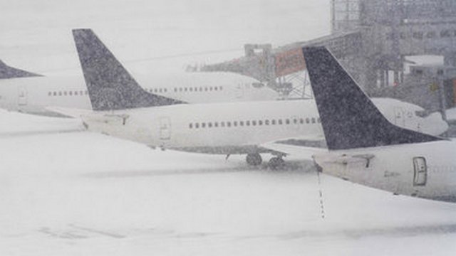 Более 80 рейсов отменены в столичных аэропортах из-за непогоды