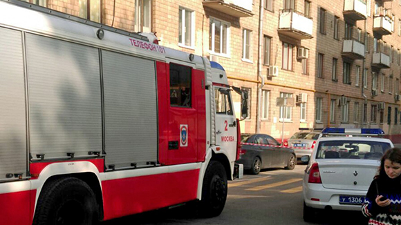В России могут разрешить водителям скорой помощи и МЧС таранить машины