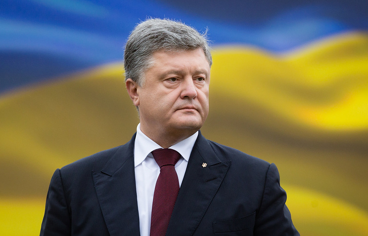 Петр Порошенко решил ограничить ввоз российских книг на Украину