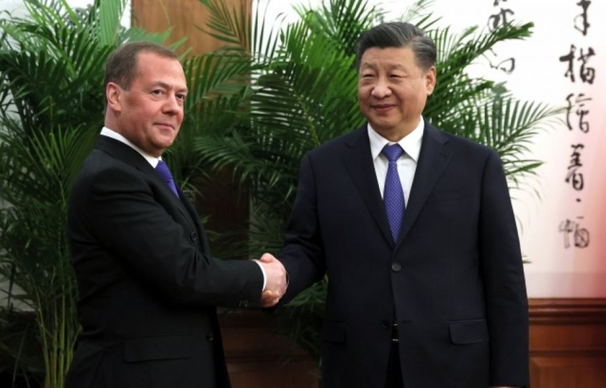 Лидер Китая отказался от встречи с Путиным, чтобы не раздражать Запад