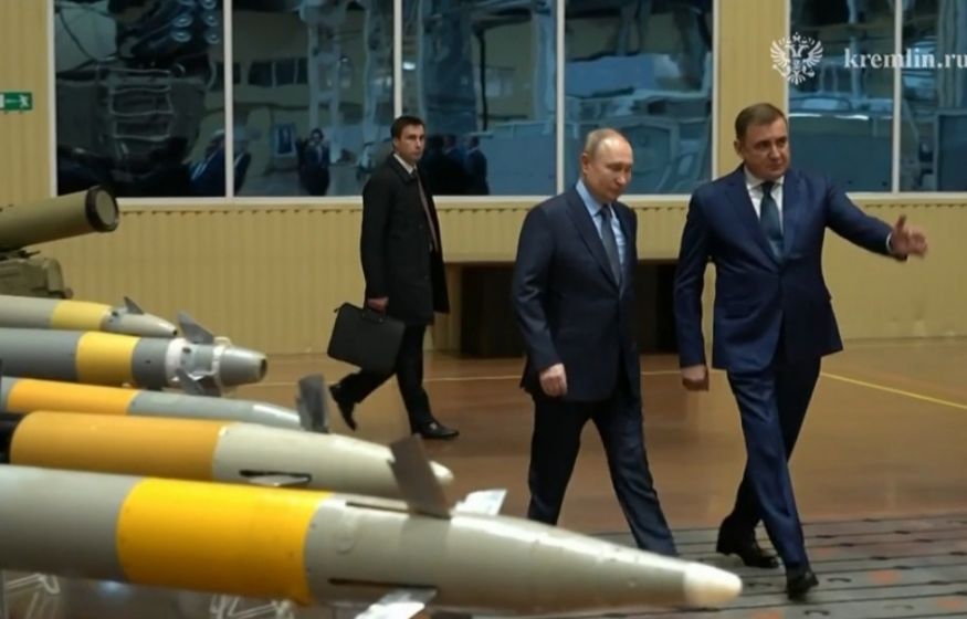 Путин лично проверил технику для спецоперации во время поездки в Тульскую область