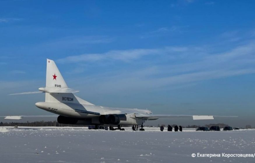 Запад трепещет: Путин сел в бомбардировщик Ту-160М. Куда он летит? 