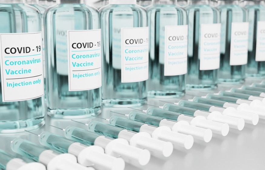 «Гипервакцинация»: Мужчине сделали 217 прививок от Covid 