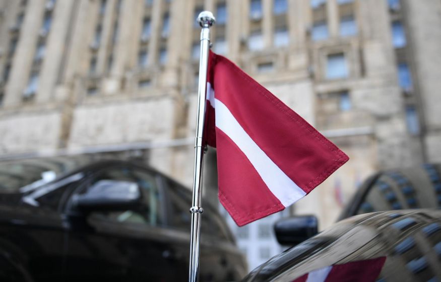 Латвия высылает российского дипломата за «неприемлемые» действия