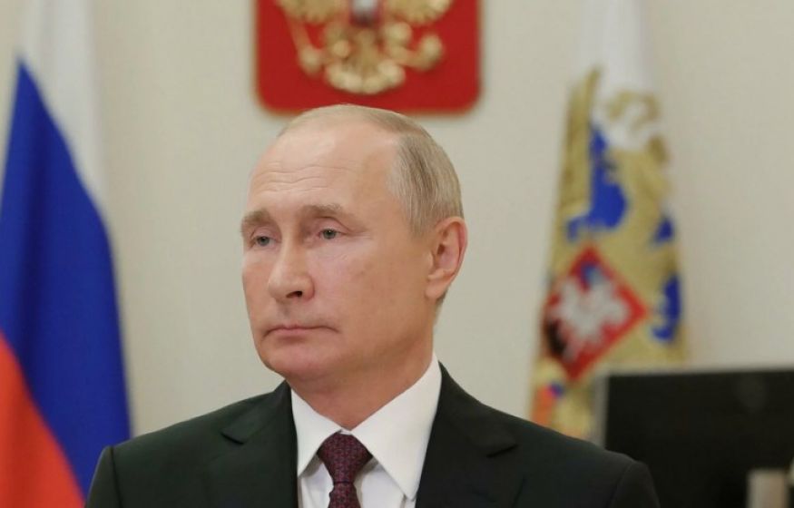 Шесть отсутствующих лет: биографию Путина обновят 