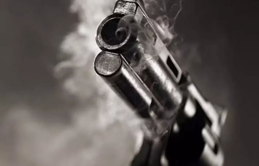 Пистолет не спасет: губернаторы отказываются от оружия после нападения на Чибиса 