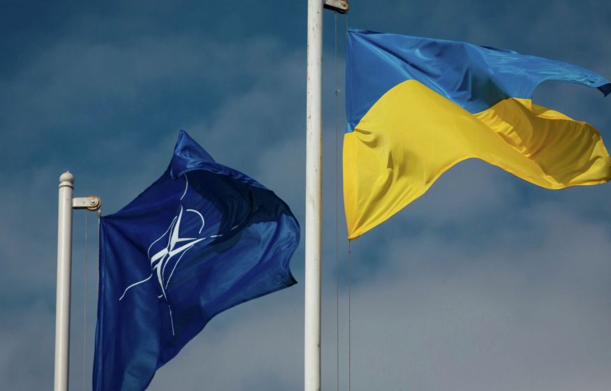 «Подводят мир к опасной черте»: НАТО призвали остановить Украину