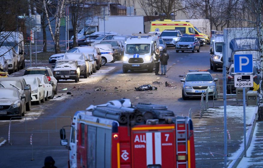 Новый теракт в Москве. Двое героев ДПС и террорист погибли у ОМВД &mdash; серия взрывов