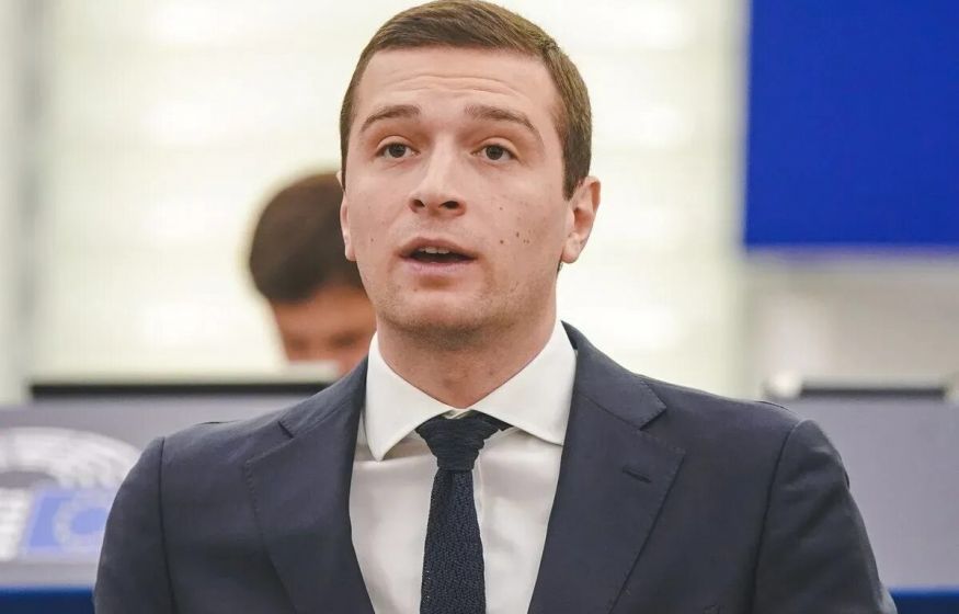 Франция без больниц, а Киеву &mdash; &euro;18 млрд чуда!? Барделла разоблачил позор...