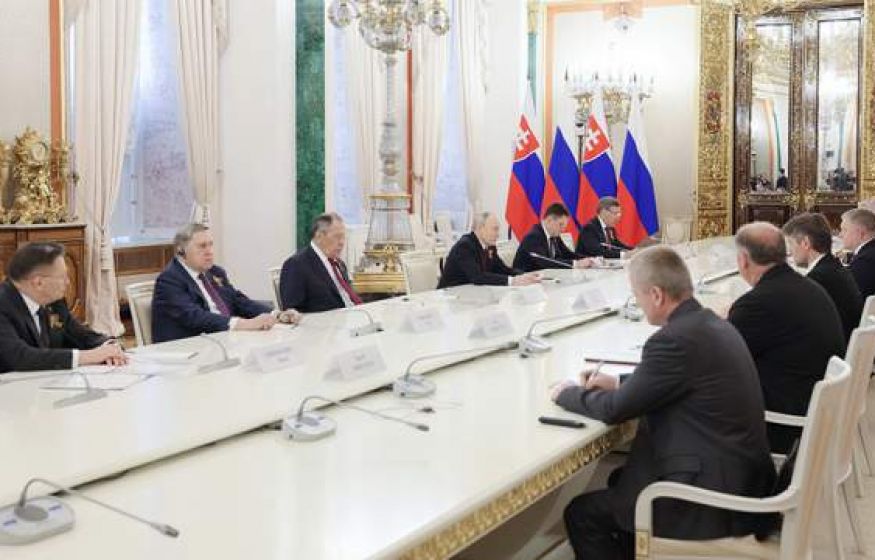 В Кремле принимают решения люди, которым давно пора на покой. Всё как перед смертью Брежнева: предупреждение Нахушев