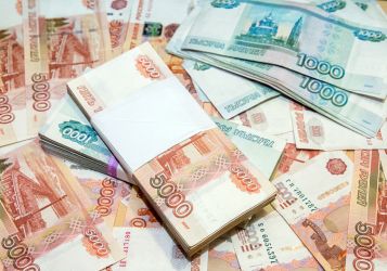Власти поручили собрать с россиян 255 млрд рублей в виде штрафов за три года