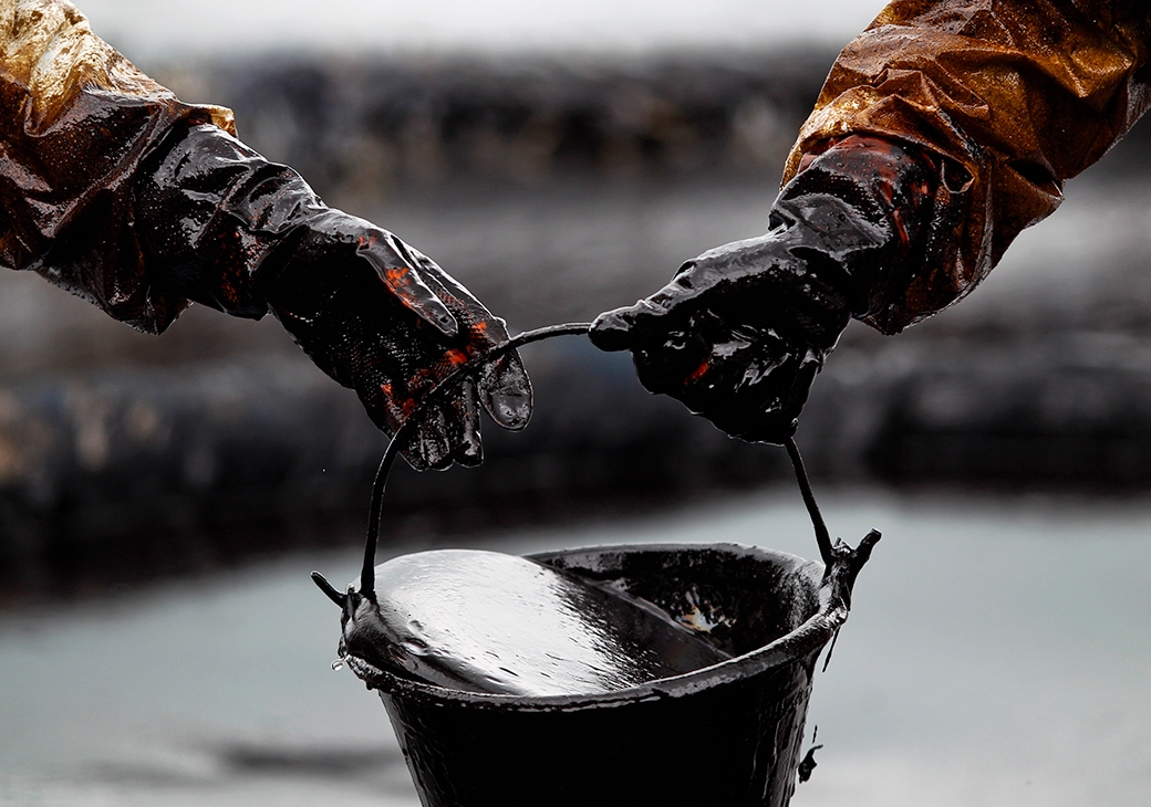 России негде хранить непроданную нефть после бойкота Евросоюза