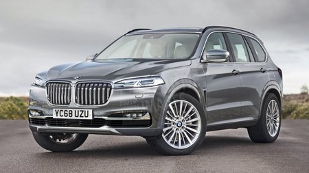 Названа стоимость большого кроссовера BMW X7