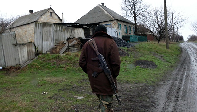 ЛНР: журналисты попали под обстрел в районе Дебальцево