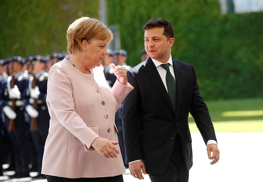 На Украине считают, что Меркель вежливо «послала» Зеленского с СП-2