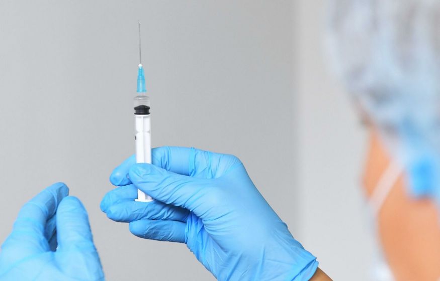 В России не зарегистрировано ни одного летального исхода, связанного с вакцинацией от COVID-19