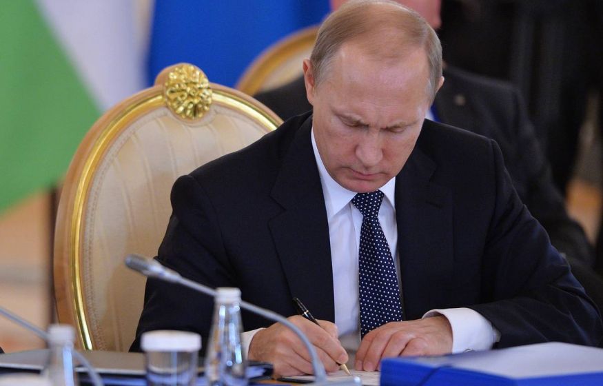 Президент России подписал указ о нерабочих днях с 30 октября по 7 ноября