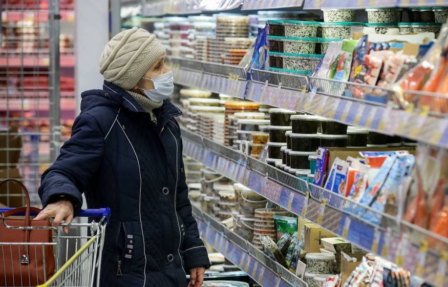 «Возникнет соблазн»: Путин поручил разработать меры по сдерживанию цен на продукты