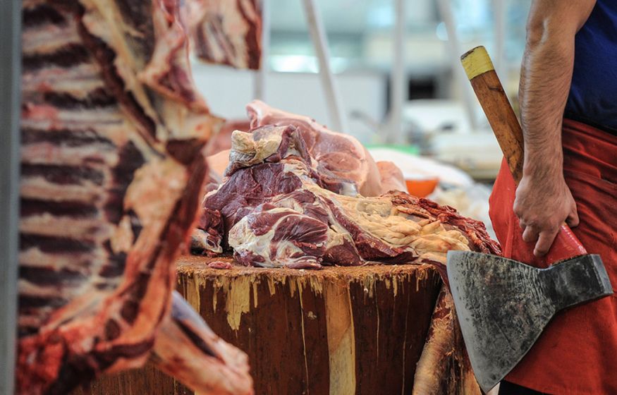 Цены на мясо и мясные изделия вырастут на 25%. Производители предупредили торговые сети