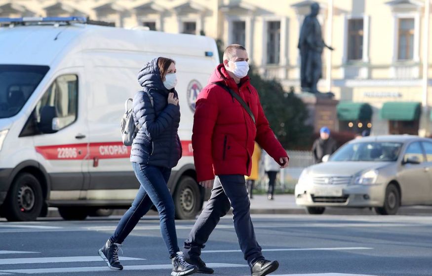 «Нет другого пути»: власти Петербурга назвали условие отмены ковид-ограничений