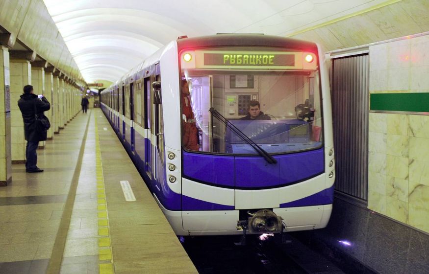 В Петербурге работа транспорта будет ограничена в период нерабочих дней