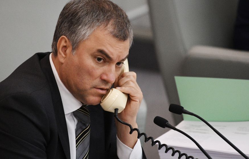 «По-другому не получится»: Володин хочет отправить непривитых депутатов на удаленку