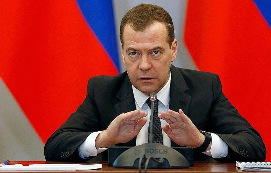 Медведев допустил ущемление прав непривитых россиян ради «защиты большинства»