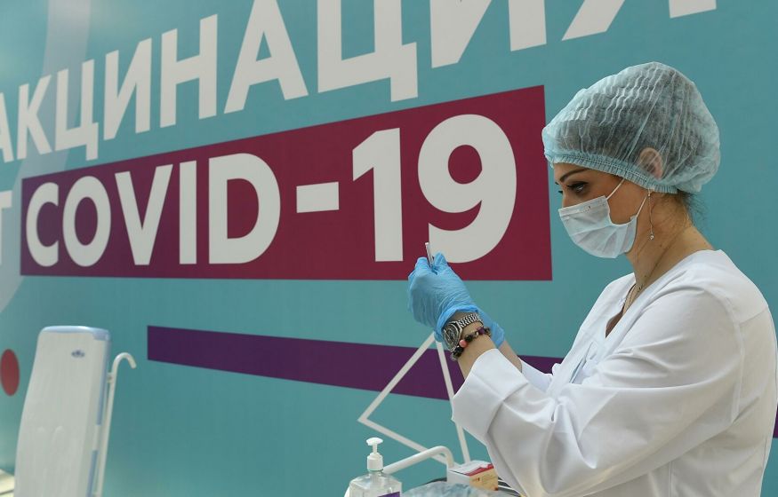 Россиян, заболевших после прививки, лишат QR-кода о вакцинации