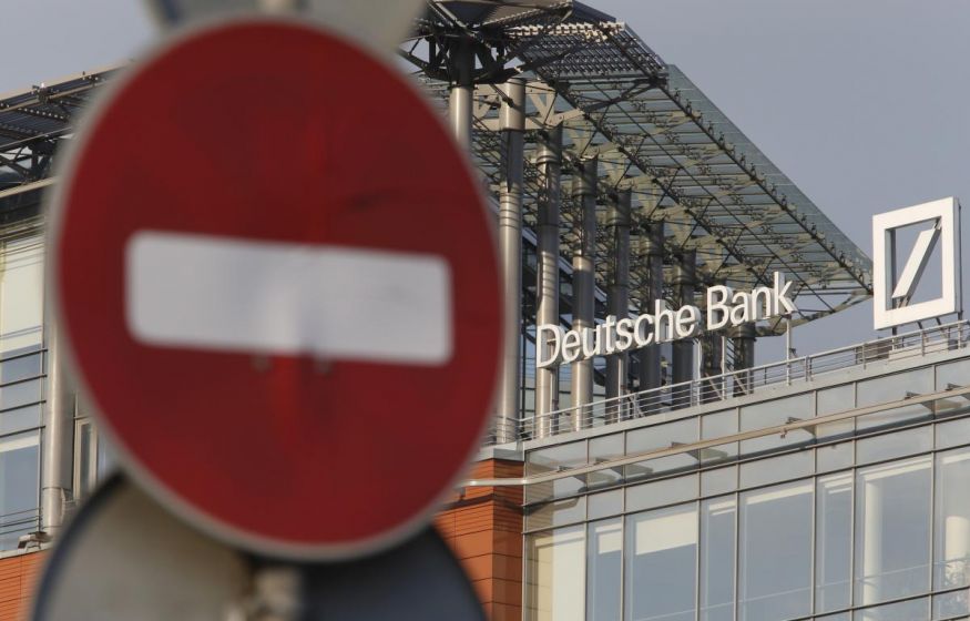 Крупнейший банк Европы отрезал Белоруссию от долларов и евро