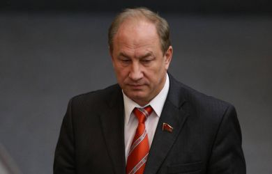 Подозреваемый в убийстве лося депутат Рашкин собирается продолжить депутатскую деятельность